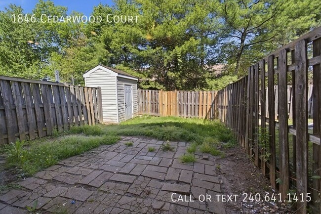Building Photo - 1846 Cedarwood Ct