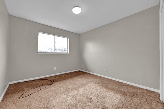 Building Photo - 3225 Avenue S