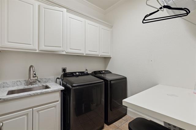 Building Photo - 2704 Amherst Ave