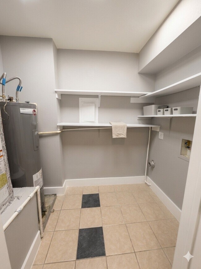 Building Photo - 12611 Ashford Meadow Dr
