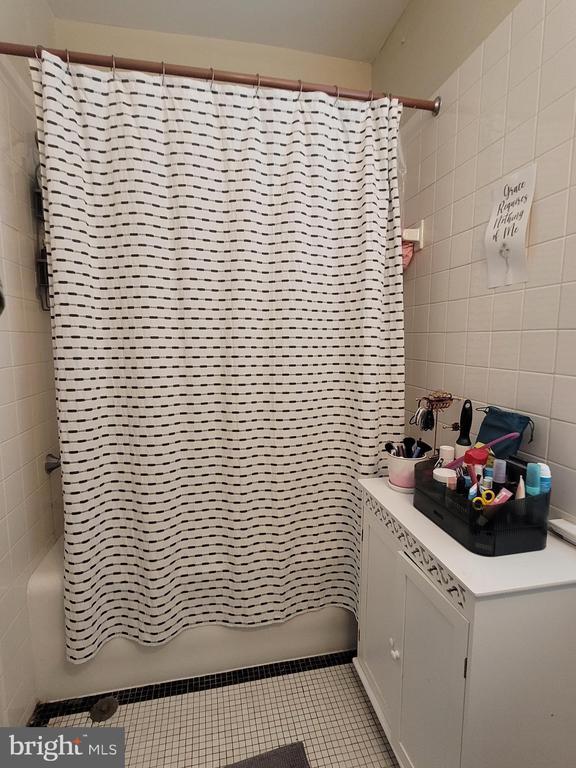 Building Photo - 2031 Locust St