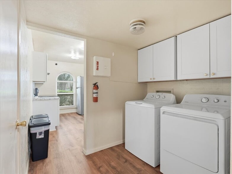 Building Photo - 5614 Christie Ln