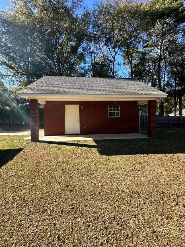 Building Photo - Enterprise Country Club!  Short Term Renta...