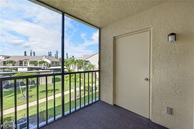 Building Photo - 8474 Charter Club Cir