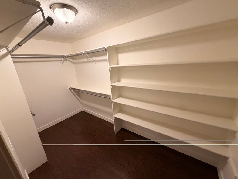 Building Photo - 7092 W Jayson Bend Dr