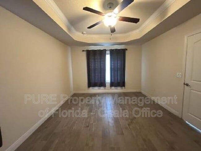 Building Photo - 6330 SW 48th Ave