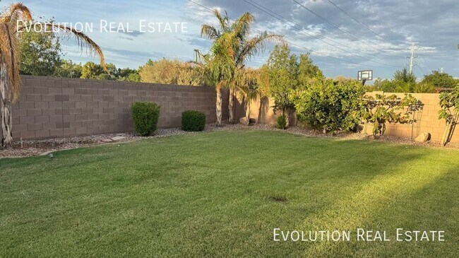 Building Photo - 20562 E Raven Dr