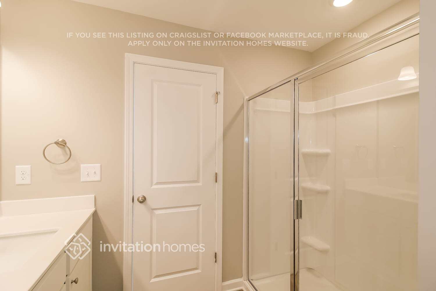 Building Photo - 2080 Boxwood Cir