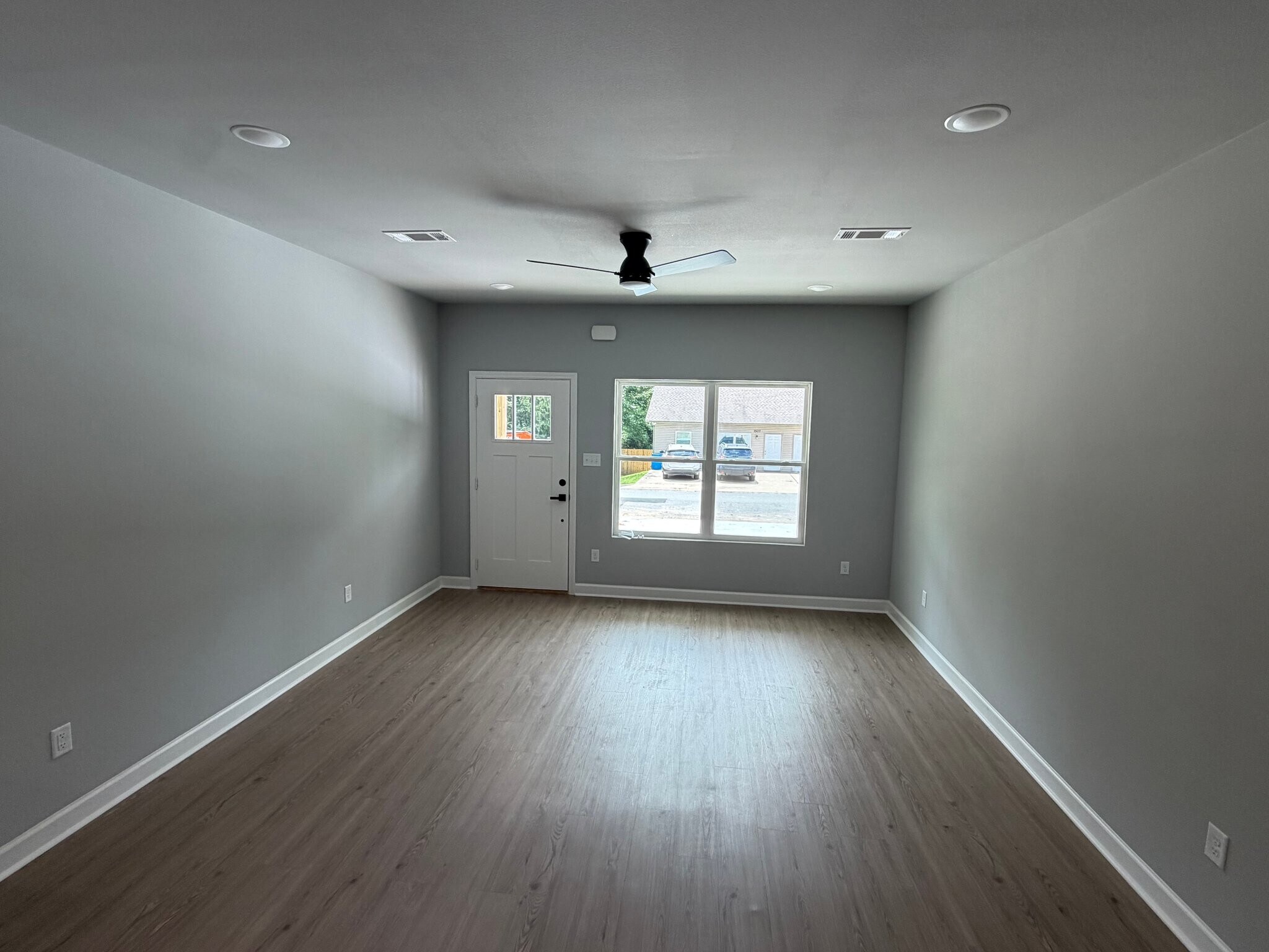 Building Photo - 1508 Longview St