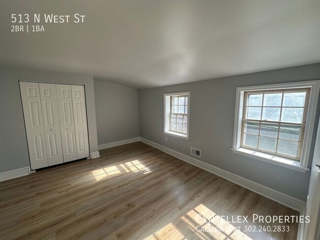 Building Photo - 513 N West St