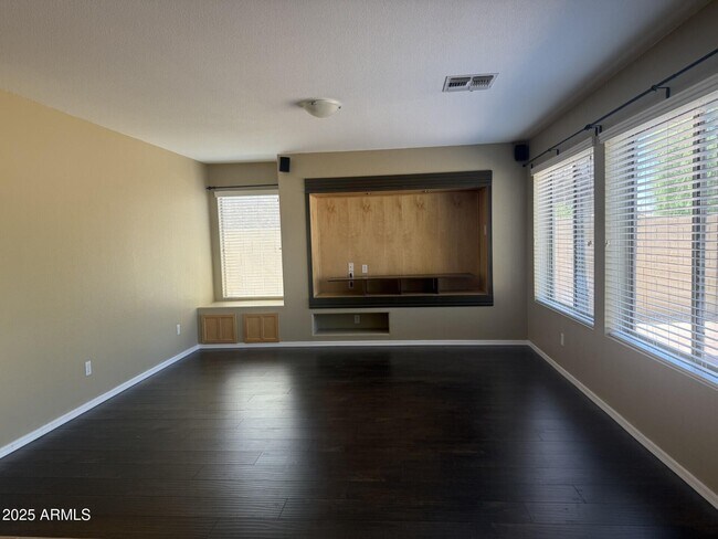 Building Photo - 7216 W Irma Ln
