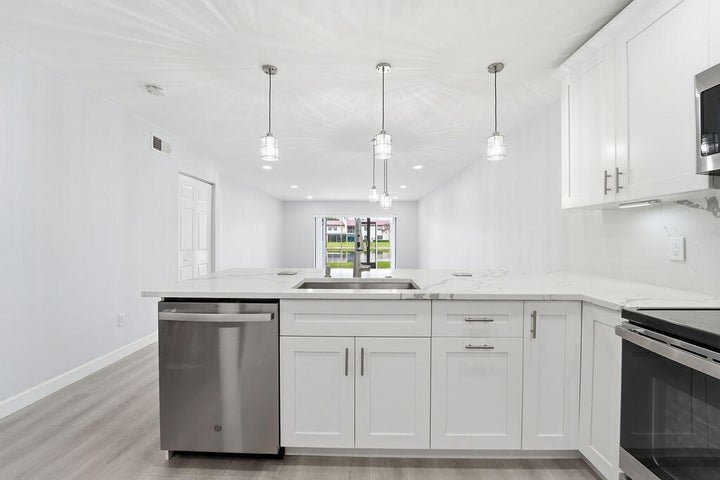 Building Photo - 21839 Arriba 10g