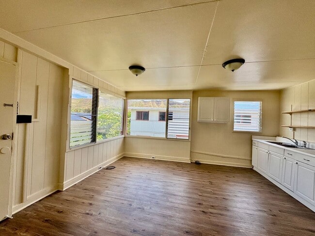 Building Photo - Lakimau Gardens LLC