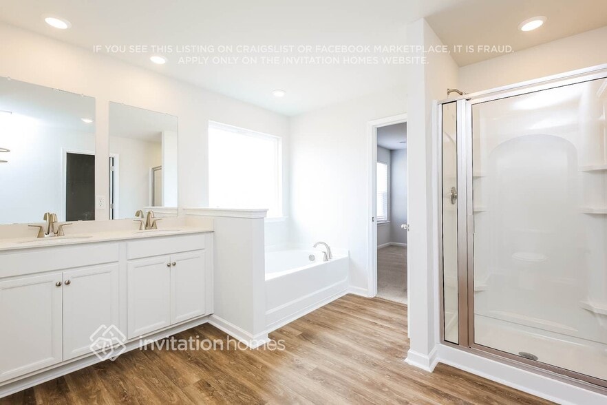 Building Photo - 205 White Flds Ave