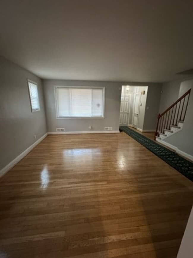 Building Photo - Charming row home in Baltimore City!