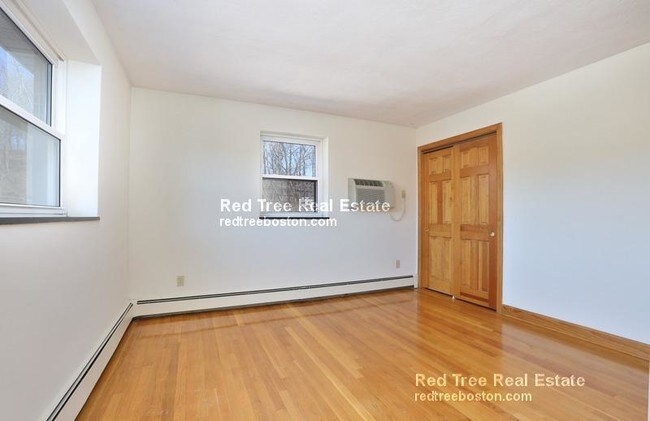Building Photo - 286 Grove St