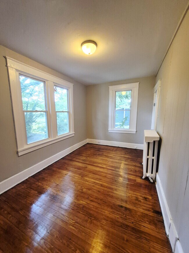 Building Photo - 3017 Dill Ave
