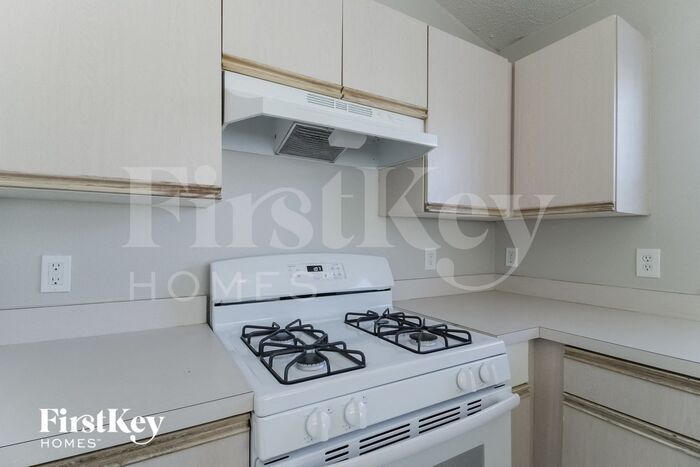 Building Photo - 5227 Aventura Blvd