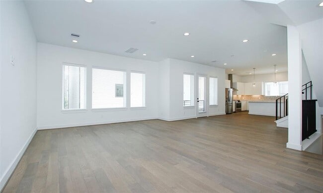 Building Photo - 2621 Jackson St