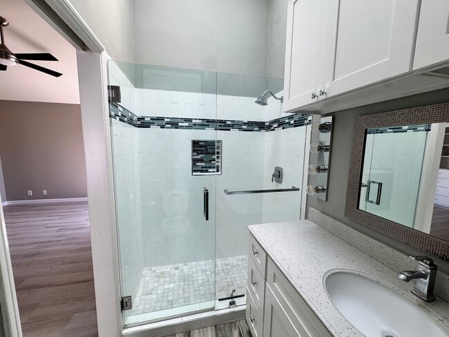 Building Photo - Eastside Costa Mesa Townhome with 2-Car Ga...
