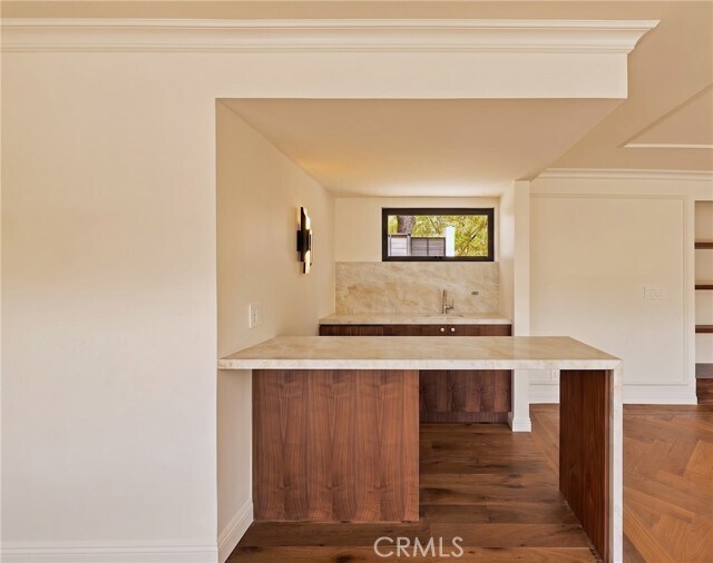 Building Photo - 3858 Alta Mesa Dr