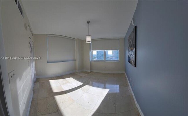 Building Photo - 31 SE 5th St