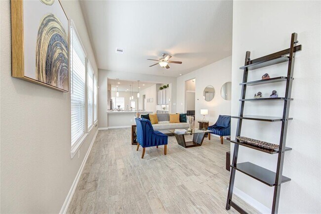 Building Photo - 6019 Bristlegrass Ln