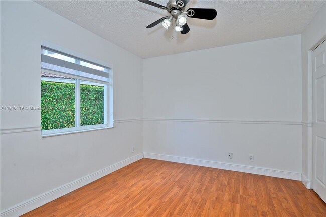 Building Photo - 1270 Majesty Terrace