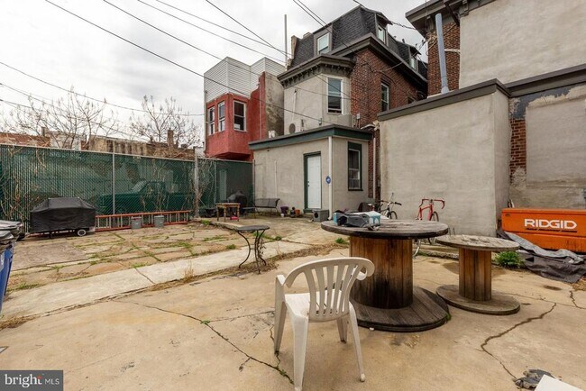 Building Photo - 131 W Susquehanna Ave