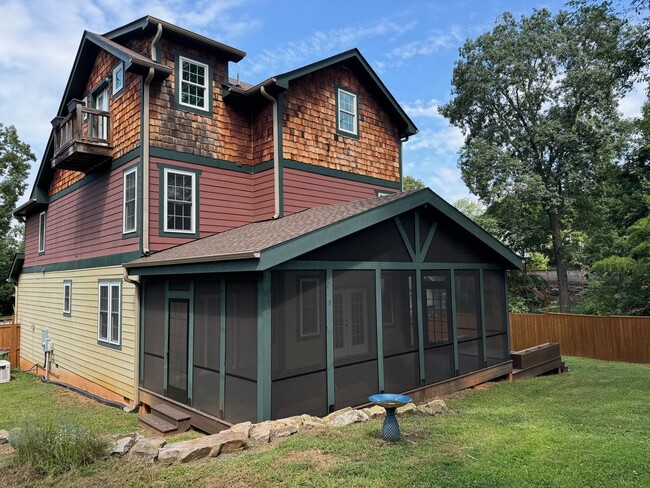 Building Photo - West AVL - Truly Special Custom Build!