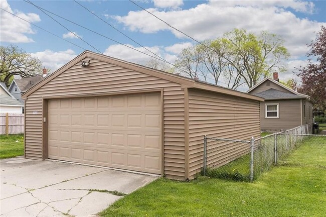 Building Photo - NE Side 3 Bedroom near Coe and I380