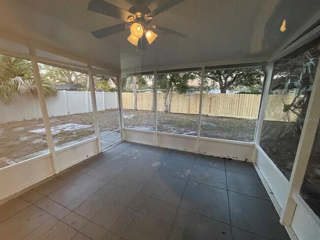 Building Photo - 471 Keene Park Dr E