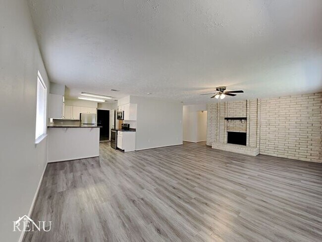 Building Photo - 6918 Rockergate Dr