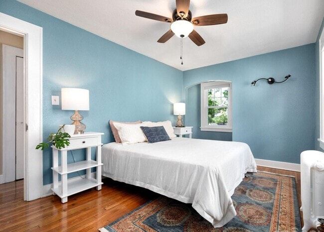 Building Photo - Asheville - Historic Charm Meets Modern Living!