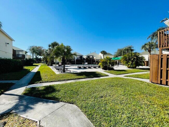 Building Photo - 639 Executive Center Dr