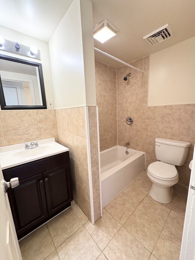 BATHROOM - 815 Union St