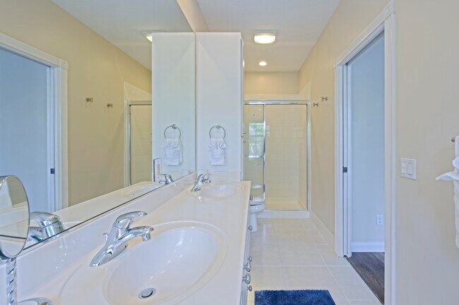 Building Photo - 435 Capistrano Dr