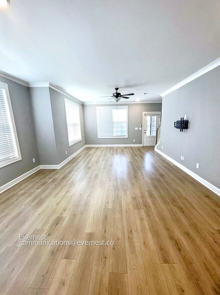 Building Photo - 504 Whitstable Alley