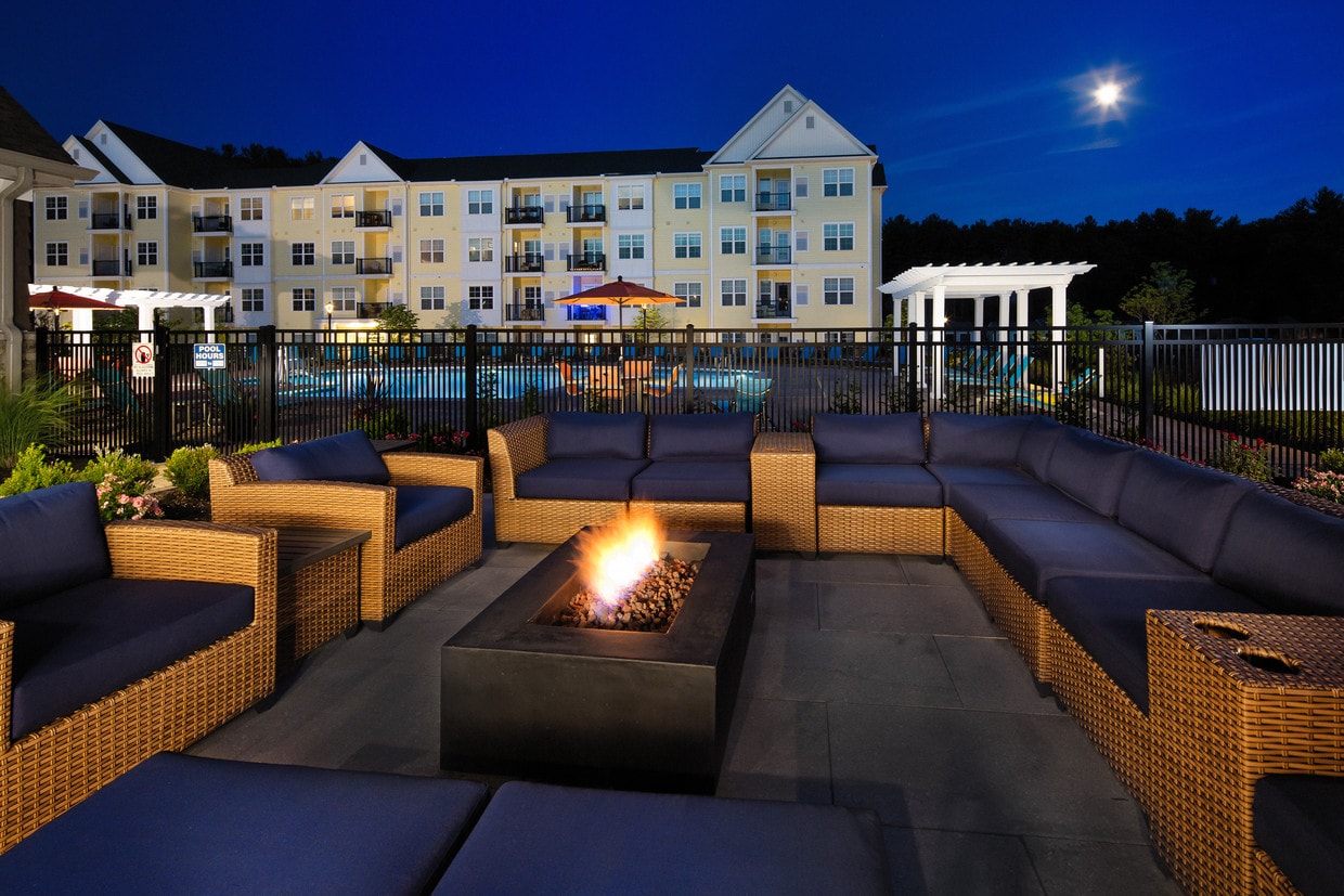 Canal Crossing At Whitneyville West Hamden Ct Apartment Finder