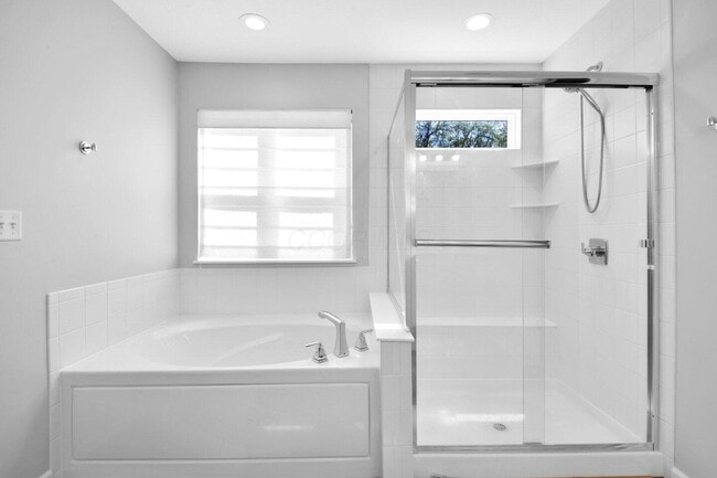 Building Photo - 354 Passina Rd