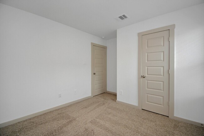 Building Photo - 14515 Rain Tree Dr