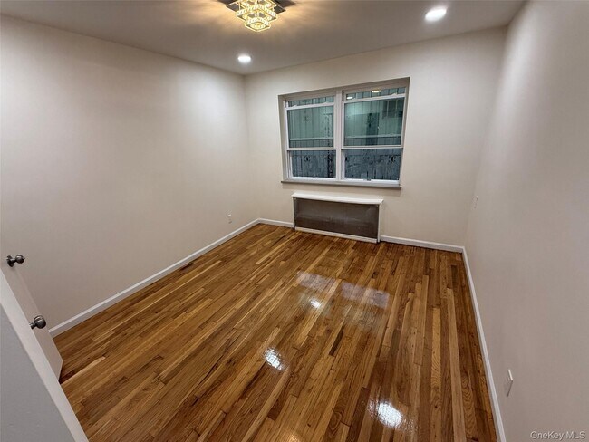 Building Photo - 46-22 59th St