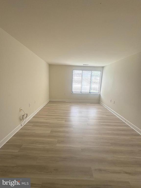 Building Photo - 18001 Chalet Dr