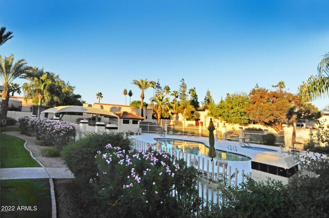 Building Photo - 11049 N 109th Way