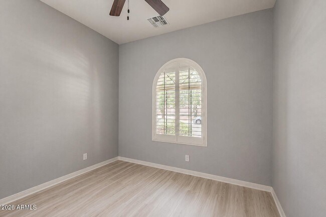 Building Photo - 4135 E Grand Canyon Dr