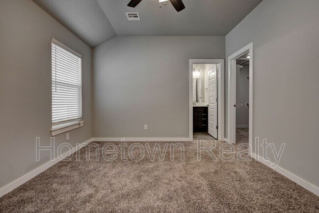 Building Photo - 8923 NW 109th Terrace