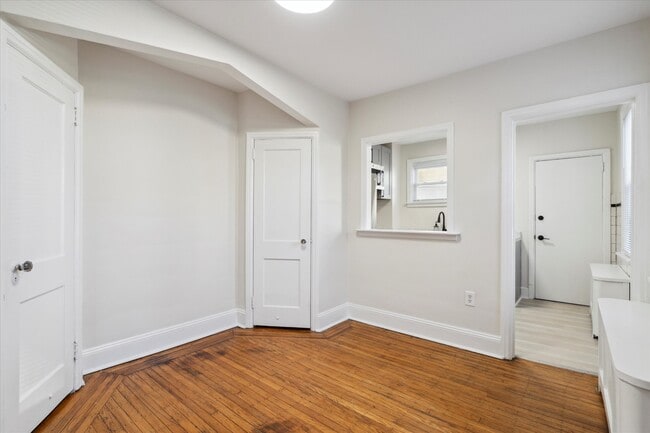 Building Photo - 1730 Memphis St