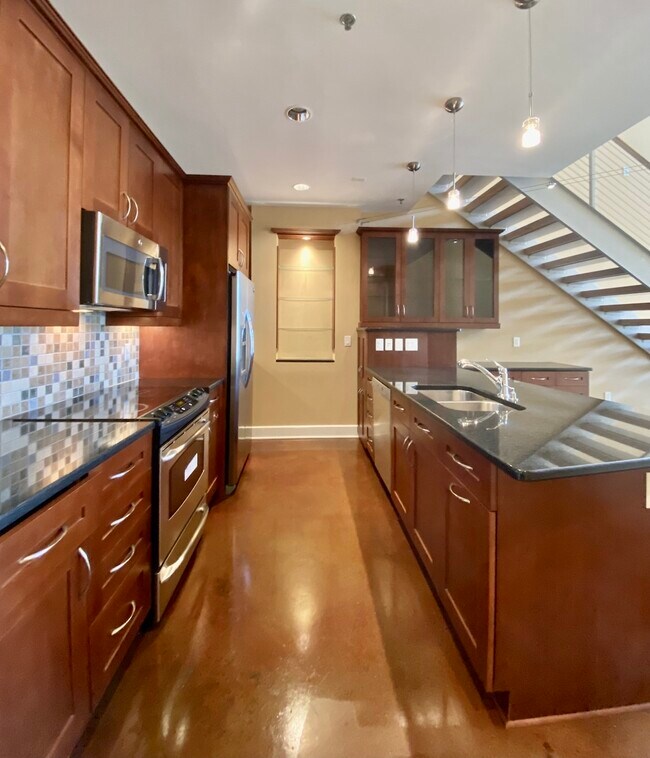 Building Photo - 2608 Erwin Rd