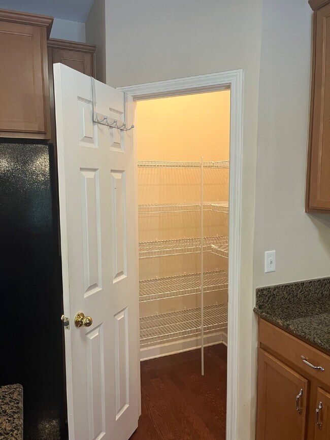 Building Photo - "Charming 3-Bed Home on Kemberton Court: Spacious Living with 2.5 Baths in Nolensville!" Communit...