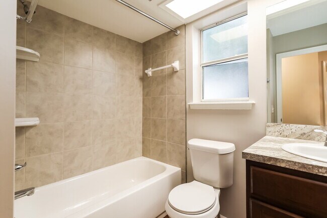 Building Photo - 7971 Copperfield Cir N